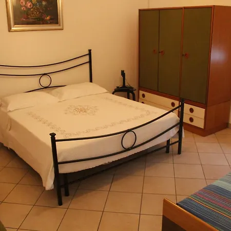 Maison Luigi - Casa Vacanze1 *